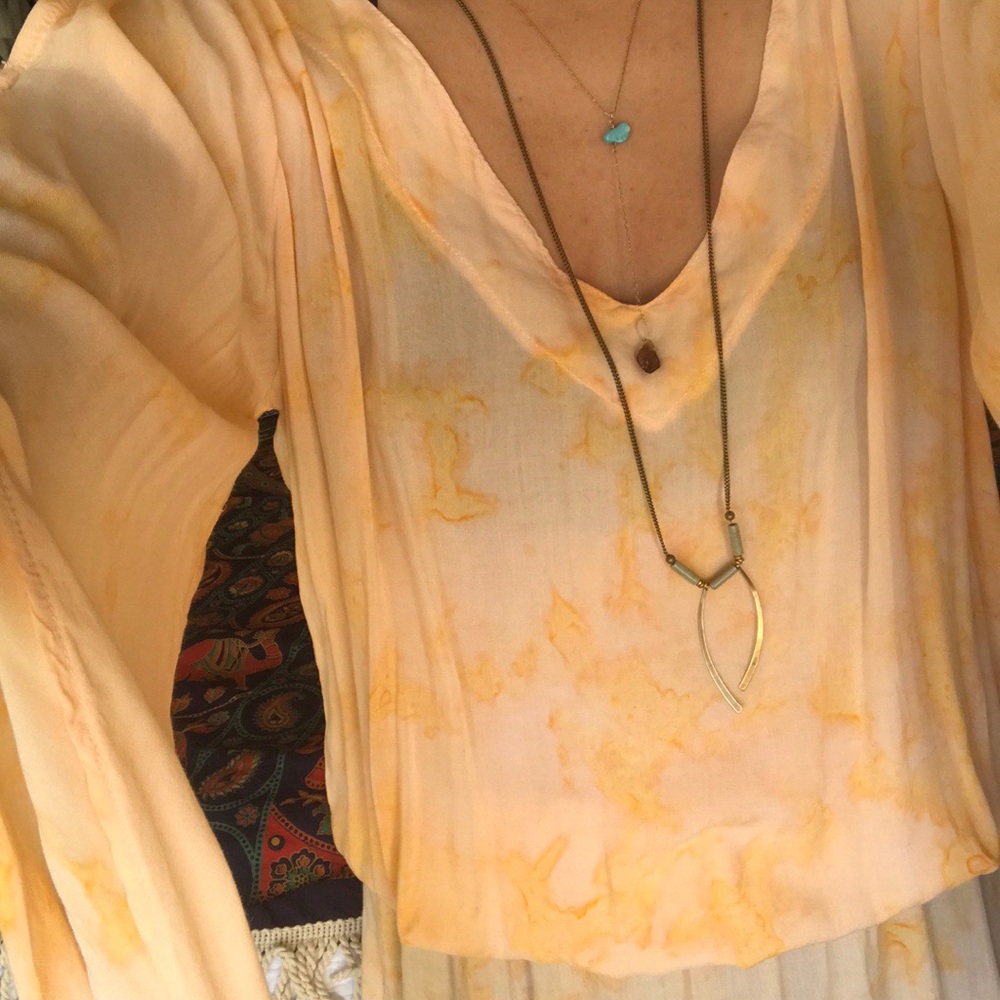 Boho chic tie-dye shit - Picture 5 of 6